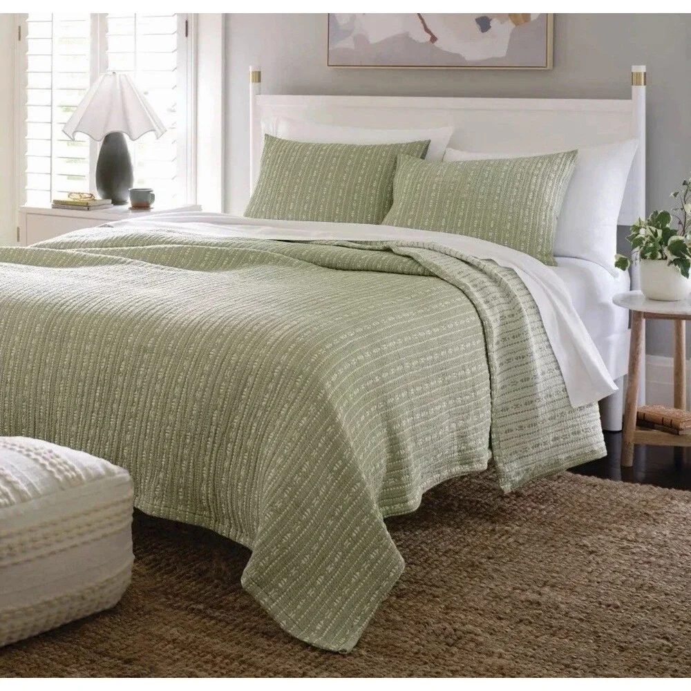 3 Piece Queen Matelasse Quilt and Shams Set Tinker Stripe Green - Threshold NEW